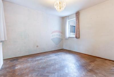 Apartament 3 camere,decomandat, renovabil.Str. Parâng nr.17|Comision 0 - 7