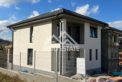 Vila spațioasa cu priveliște superbă spre cetate, Cisnădie - 1