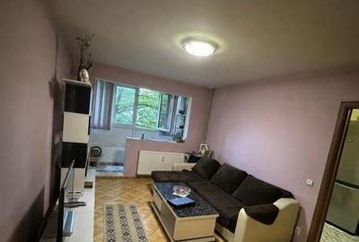 Apartament 2 camere etaj 4 metrou Romancierilor - 1