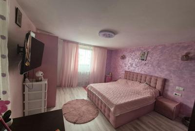 Vila spatioasa vedere padure, cu 6 camere,2 bai,toate UTILITATILE,curte 600 mp - 9