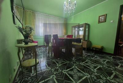 Apartament 3 camere -etaj 2 -Piata Rahova- bloc 4 etaje - anvelopat - 7