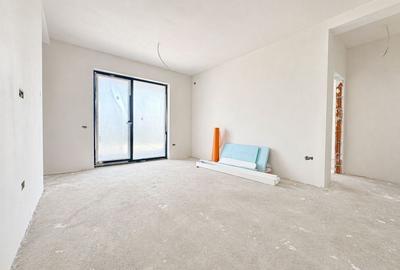 Apartament cu 2 camere semidecomandat în Moșnița Nouă