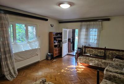 Bolintin Vale-casa 3 camere, toate utilitatile,teren 1000 mp, garaj, libera,acte - 6