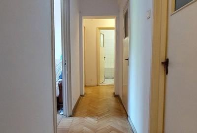 TITAN, Piata Minis, bloc caramida, reabilitat, 2/4, Barajul Bistritei - 4