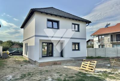 Casă individuală cu 4 camere în Cristian