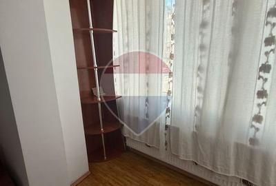 Apartament cu 2 camere de închiriat - 2