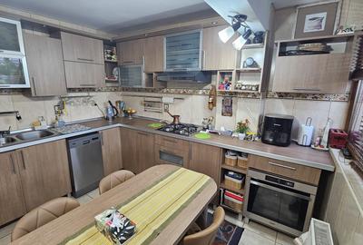 Marasesti-Central-vila S+P+1+M- ter- 410 mp la 480000 euro - 18
