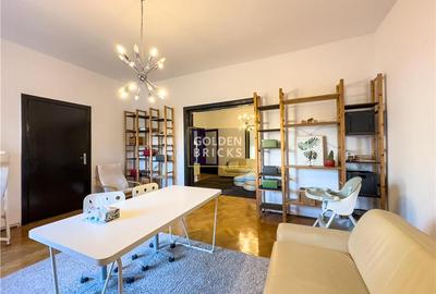 Apartament cu 4 camere decomandat, mobilat în Unirii