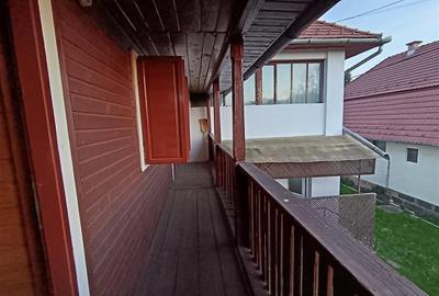 Proprietate cu 2 case (Praid, str. Regelui) - 27