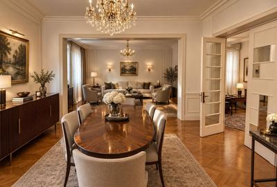 Apartament cu 4 camere decomandat în Capitale