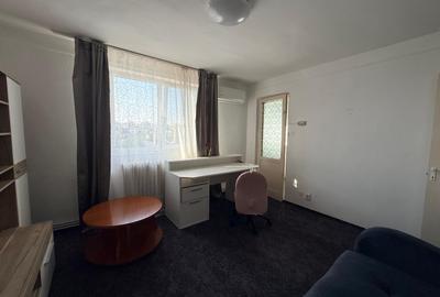 Centru Civic Hala Centrala , apartament 2 camere decomandat , etaj intermediar - 2