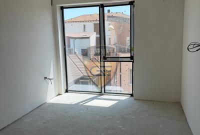 3 Camere Faleza Nord 87mp Bloc tip Boutique 2026, et 1/3 lift, centrala gaz, A/C - 8