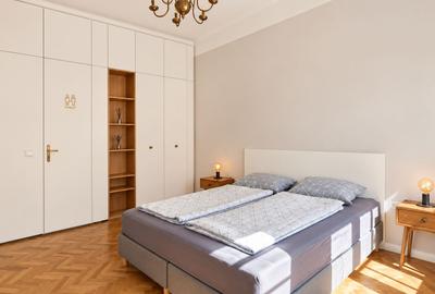 Apartament spectaculos de închiriat 4 camere 4 băi Centrul Istoric - 22
