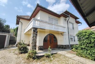 Casă individuală cu 5 camere în Târnăveni