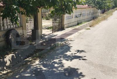Teren Construcții intravilan de 2000 mp, în Dobra