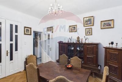 Vila generoasa cu 5 camere si curte, de vanzare in zona 13 Septembrie - 16