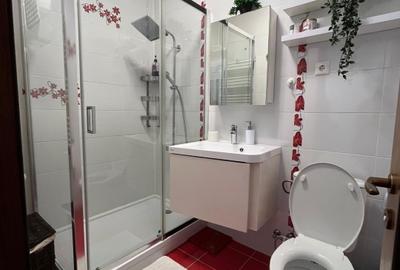 Închiriez apartament 3 camere cu garaj (2 locuri) - 6