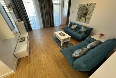 Apartament cu 3 camere semidecomandat în Sisești