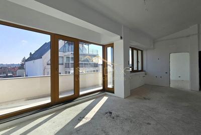 Apartament cu 2 camere semidecomandat în Domenii