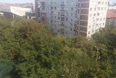 Apartament cu 3 camere semidecomandat, mobilat în Olimpia-Stadion