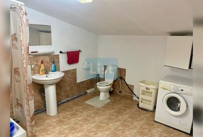 Casă 8 camere în Coiciu | 2 bucătării | 3 băi | Parcare 2-3 mașini - 16
