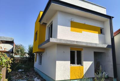 Vila ind.5cam,3bai/centruPopesti Leordeni-str.Erou Pantazica Gabr - 2