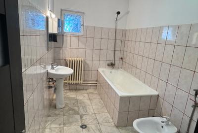 Casa singur curte, zona superba - 17
