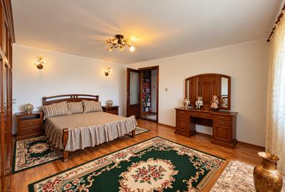 Casa P+M - Palas - teren 340mp - 6 camere - 9