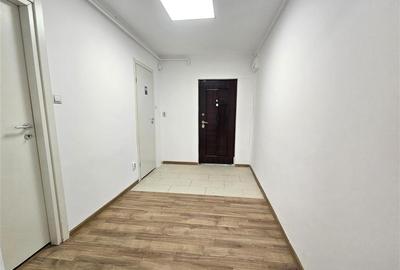 Spatiu birouri, stradal, parter, semicentral - 10