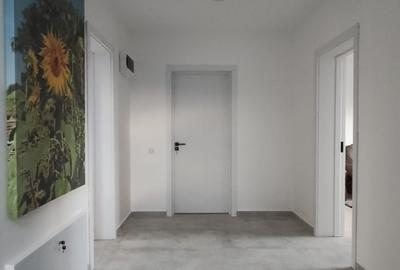 FARA COMISIOANE casa eleganta cu 5 camere 3 terase P+1+pod 2 placi 1800mp asfalt - 12