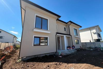 Duplex cu 4 camere în Central