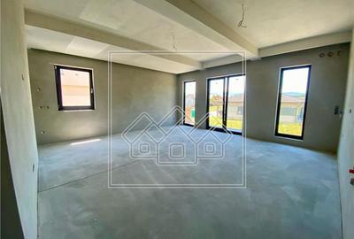 Apartament cu 3 camere nedecomandat în Arhitecților - Calea Cisnădiei