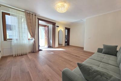 Casă renovată integral în Schei, regim D+P+M, Brașov - 1