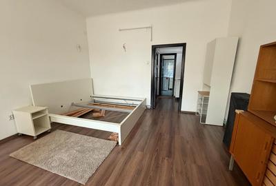Apartament in vila - Casa interbelica - retrasa de la strada - 14