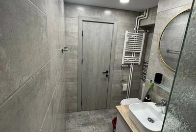 Unirii | 2 Camere | Renovat | Balcon | Prox. Metrou | - 12