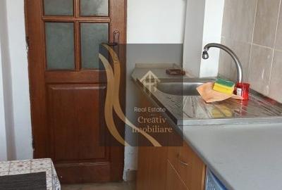 Apartament 2 camere , decomandat în Titan, sec.3 - 4