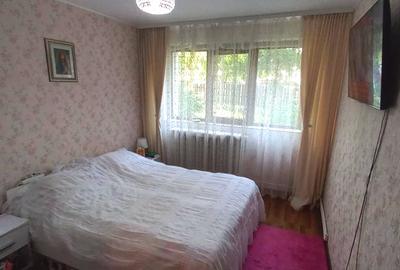 Apartament cu 2 camere semidecomandat, mobilat în Tătărași