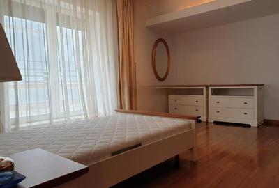 Apartament 5 camere-spatios- zona central-garaj - 7