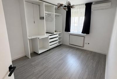 Apartament cu 4 camere decomandat în Aradului