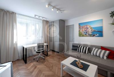 Apartament cu 2 camere semidecomandat, mobilat în Gheorgheni