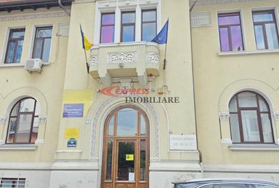 Spațiu comercial, 50 mp în P-ța Victoriei