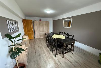 Apartament cu 3 camere decomandat, mobilat în Brăilei