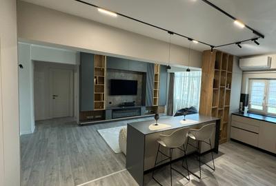 Apartament cu 4 camere decomandat în Ultracentral