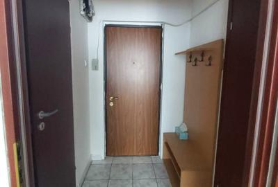 ÎÎnchiriez garsoniera - Zona Păcii - 11