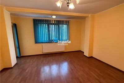 Apartament cu 2 camere decomandat în Aeroport