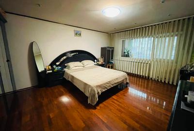 Apartament cu 4 camere semidecomandat în Vitan Mall