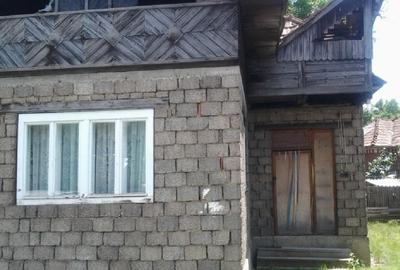 Casă individuală cu 3 camere în Josenii Bârgăului
