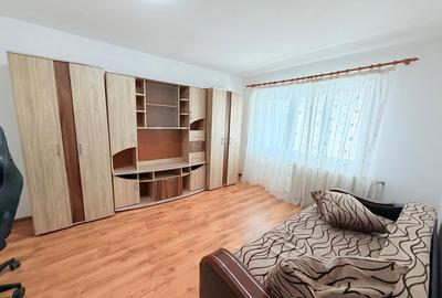 Apartament cu 2 camere decomandat în Tolstoi