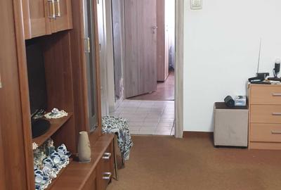 Apartament cu 2 camere decomandat în Astra