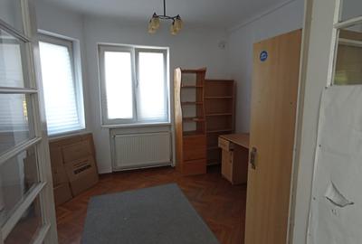 3 camere pentru birouri et 2 in cladire interbelica Tineretului metrou 600 m - 2